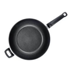 Adamant Wok
