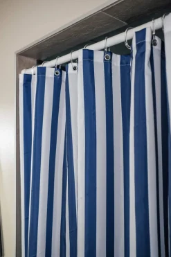 Badeforhæng