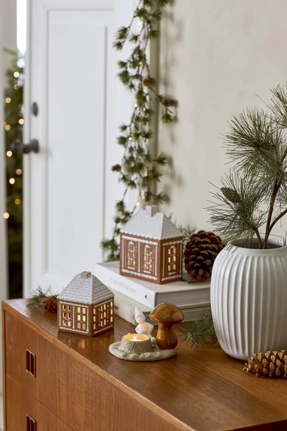 Christmas Tales Fyrfadsstage - Julelys
