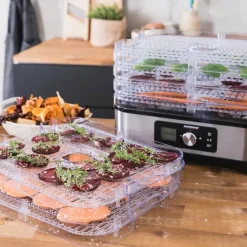 Dehydrator