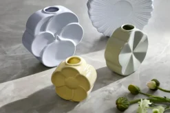 Flower Vase -Smørblomst