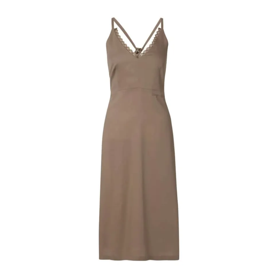 Holiday Collection 2023 Antonia Natkjole