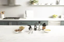 3-i-1 Flip Blender