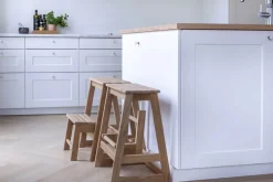 Indoor/Outdoor Trappestige