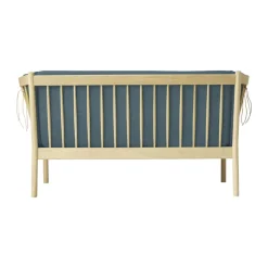 J148 Sofa