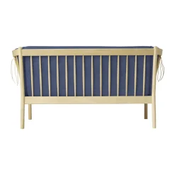 J148 Sofa