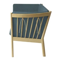 J149 Sofa