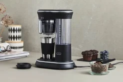 Kaffemaskine m. kværn