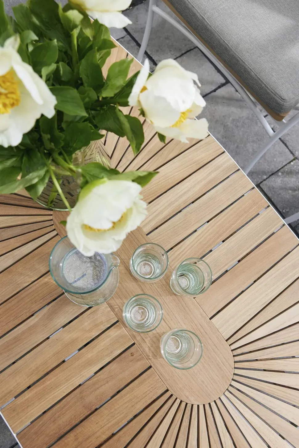 Marguerit Loungebord