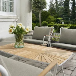 Marguerit Loungebord
