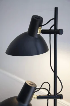 Metropole Gulvlampe - 2 arme