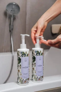 Nordic Moisture & Repair Shampoo