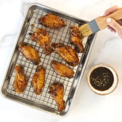 Nordic Ware Naturals Quarter Sheet med grillgitter
