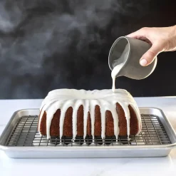 Nordic Ware Naturals Quarter Sheet med grillgitter
