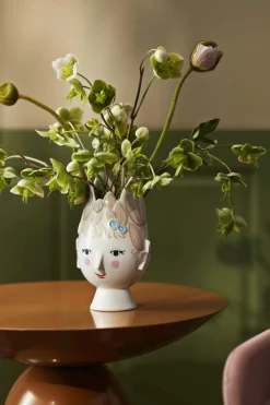 Titania Vase
