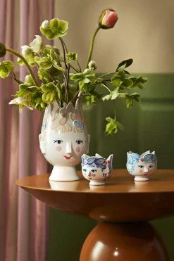 Titania Vase